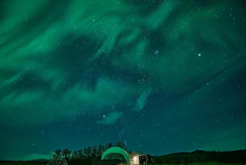 Aurora Dome - South Coast Iceland 크볼스뵈들뤼르 외부 사진